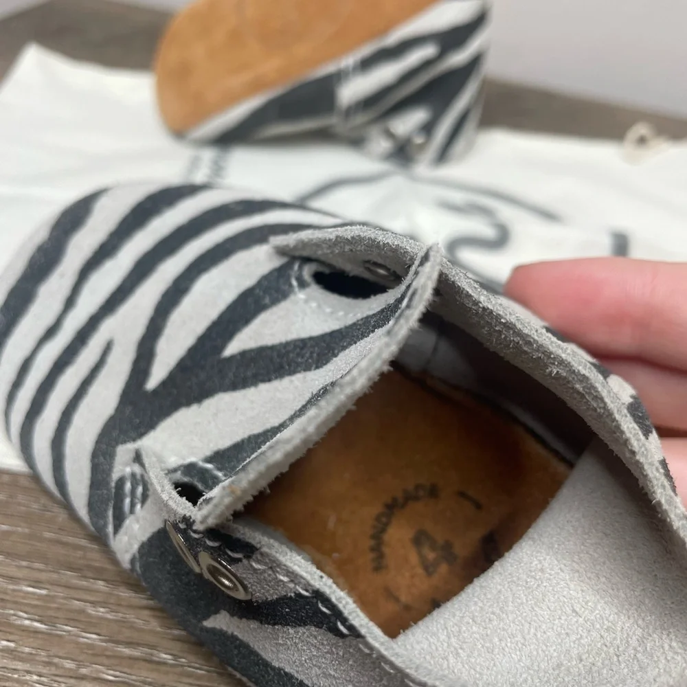 Mon Petit the Oxford distressed zebra leather shoes size 4 with laces soft sole